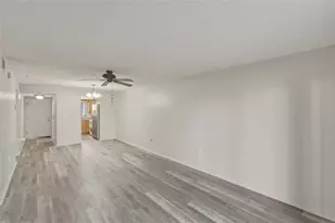 3531 Lake Bayshore Dr, Bradenton, FL 34205 - Photo 12