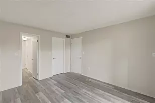 3531 Lake Bayshore Dr, Bradenton, FL 34205 - Photo 18