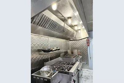 [Address not provided], Sarasota, FL 34239 - Photo 4