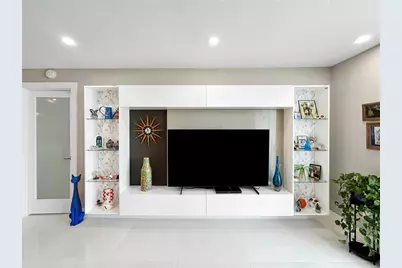 101 S Gulfstream Ave #9C, Sarasota, FL 34236 - Photo 16