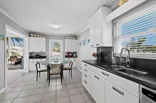 761 Tarawitt Dr, Longboat Key, FL 34228 - Photo 22