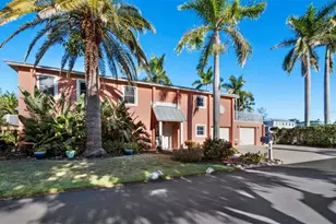 761 Tarawitt Dr, Longboat Key, FL 34228 - Photo 2