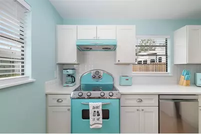 3200 Tobero Lane, Sarasota, FL 34235 - Photo 16