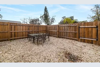 3200 Tobero Lane, Sarasota, FL 34235 - Photo 20