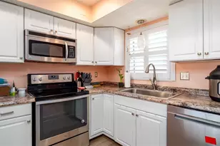 1770 Lake Pl, Venice, FL 34293 - Photo 18