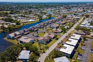 1770 Lake Pl, Venice, FL 34293 - Photo 2