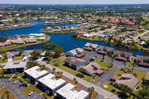 1770 Lake Pl, Venice, FL 34293 - Photo 36