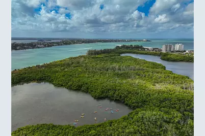 800 S Blvd Of Presidents #12, Sarasota, FL 34236 - Photo 40