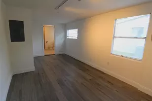 2345 Floyd St, Sarasota, FL 34239 - Photo 12