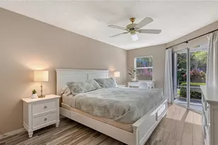 1328 Siesta Bayside Dr, Sarasota, FL 34242 - Photo 16