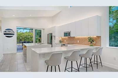 2254 Hawthorne Street, Sarasota, FL 34239 - Photo 12