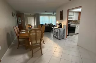 819 S Gondola Dr, Venice, FL 34293 - Photo 18