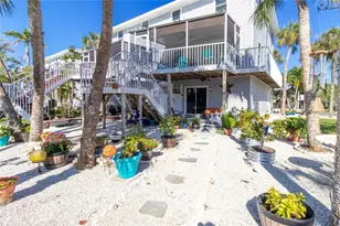 6250 Holmes Blvd, Holmes Beach, FL 34217 - Photo 8