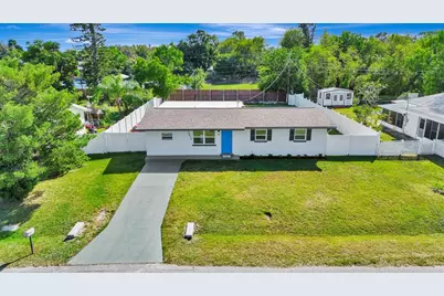 3612 46th Ave Dr W, Bradenton, FL 34210 - Photo 4