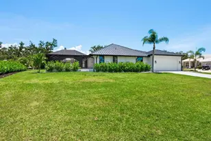 180 Lookout Point Dr, Osprey, FL 34229 - Photo 40