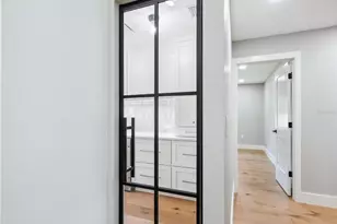 180 Lookout Point Dr, Osprey, FL 34229 - Photo 14