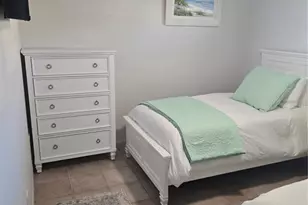 1250 N Portofino Dr, Sarasota, FL 34242 - Photo 18