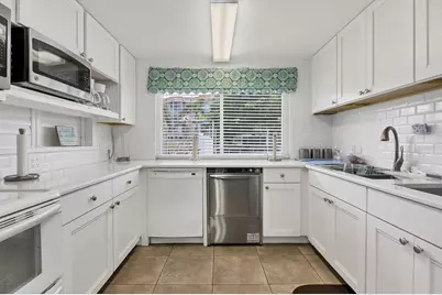 1250 N Portofino Drive #303, Sarasota, FL 34242 - Photo 26