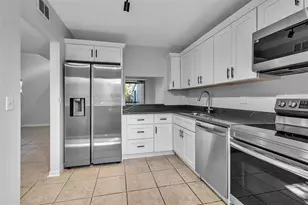 1508 Pelican Cove Rd, Sarasota, FL 34231 - Photo 12