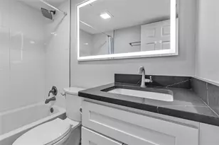 1508 Pelican Cove Rd, Sarasota, FL 34231 - Photo 32