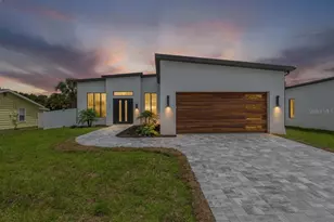 2069 Hibiscus St, Sarasota, FL 34239 - Photo 1