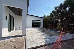 2069 Hibiscus St, Sarasota, FL 34239 - Photo 16