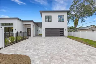 2079 Hibiscus St, Sarasota, FL 34239 - Photo 2
