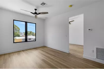 2079 Hibiscus Street, Sarasota, FL 34239 - Photo 38