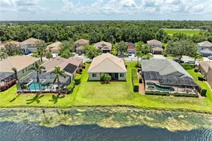 8772 Stone Harbour Loop, Bradenton, FL 34212 - Photo 6