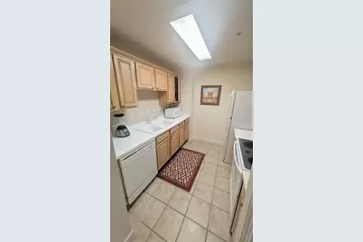 750 N Tamiami Trail #1204, Sarasota, FL 34236 - Photo 2