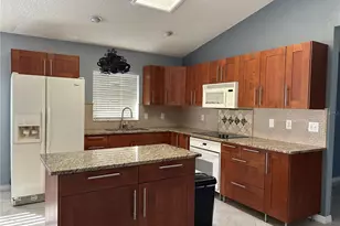 1024 Albritton Ave, Sarasota, FL 34232 - Photo 6