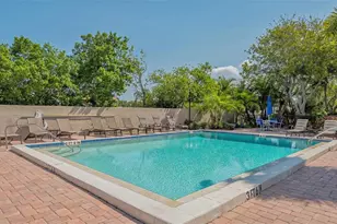 4535 Bay Club Dr, Bradenton, FL 34210 - Photo 32