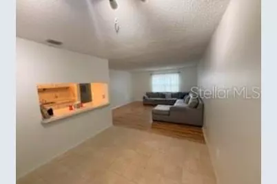 620 62nd Avenue N #1110, Saint Petersburg, FL 33702 - Photo 4