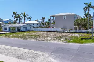 6406 Holmes Blvd, Holmes Beach, FL 34217 - Photo 1
