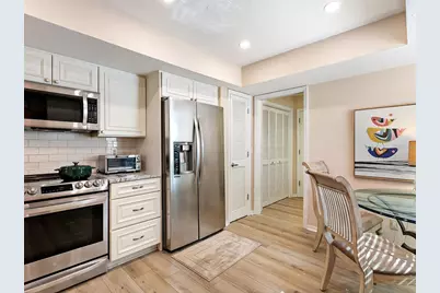 6094 Wilshire Boulevard #8, Sarasota, FL 34238 - Photo 28