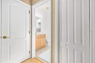 8860 Founders Cir, Palmetto, FL 34221 - Photo 8