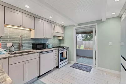 1686 Chapline Lane, Sarasota, FL 34231 - Photo 12