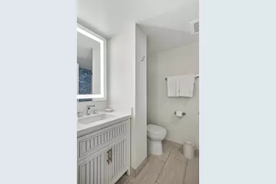 240 Sands Point Road #4201, Longboat Key, FL 34228 - Photo 20