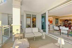 2050 Benjamin Franklin Dr, Sarasota, FL 34236 - Photo 10