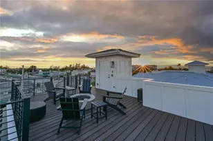 305 55th St, Holmes Beach, FL 34217 - Photo 56