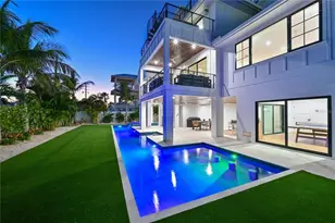 305 55th St, Holmes Beach, FL 34217 - Photo 60