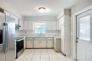 6010 Nutmeg Ave, Sarasota, FL 34231 - Photo 16