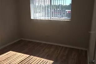 3101 Bee Ridge Rd, Sarasota, FL 34239 - Photo 6