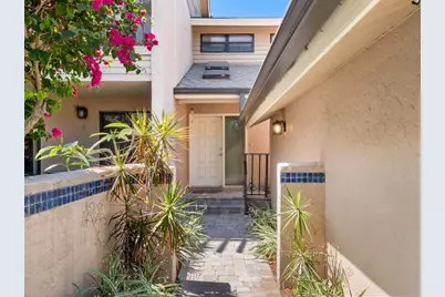 5228 Landings Boulevard #202, Sarasota, FL 34231 - Photo 4