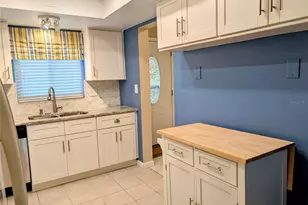 3756 Lake Bayshore Dr, Bradenton, FL 34205 - Photo 6