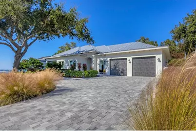7927 Longbay Boulevard, Sarasota, FL 34243 - Photo 4