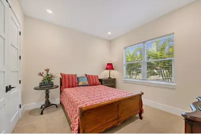 7927 Longbay Boulevard, Sarasota, FL 34243 - Photo 32