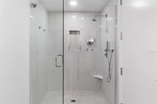 1035 Seaside Dr, Sarasota, FL 34242 - Photo 48