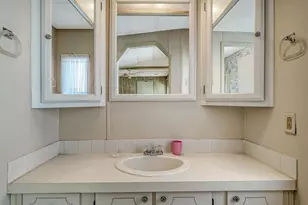 116 Southwinds Dr, Sarasota, FL 34231 - Photo 22