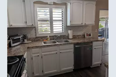 2914 Trudy Lane, Tampa, FL 33611 - Photo 4